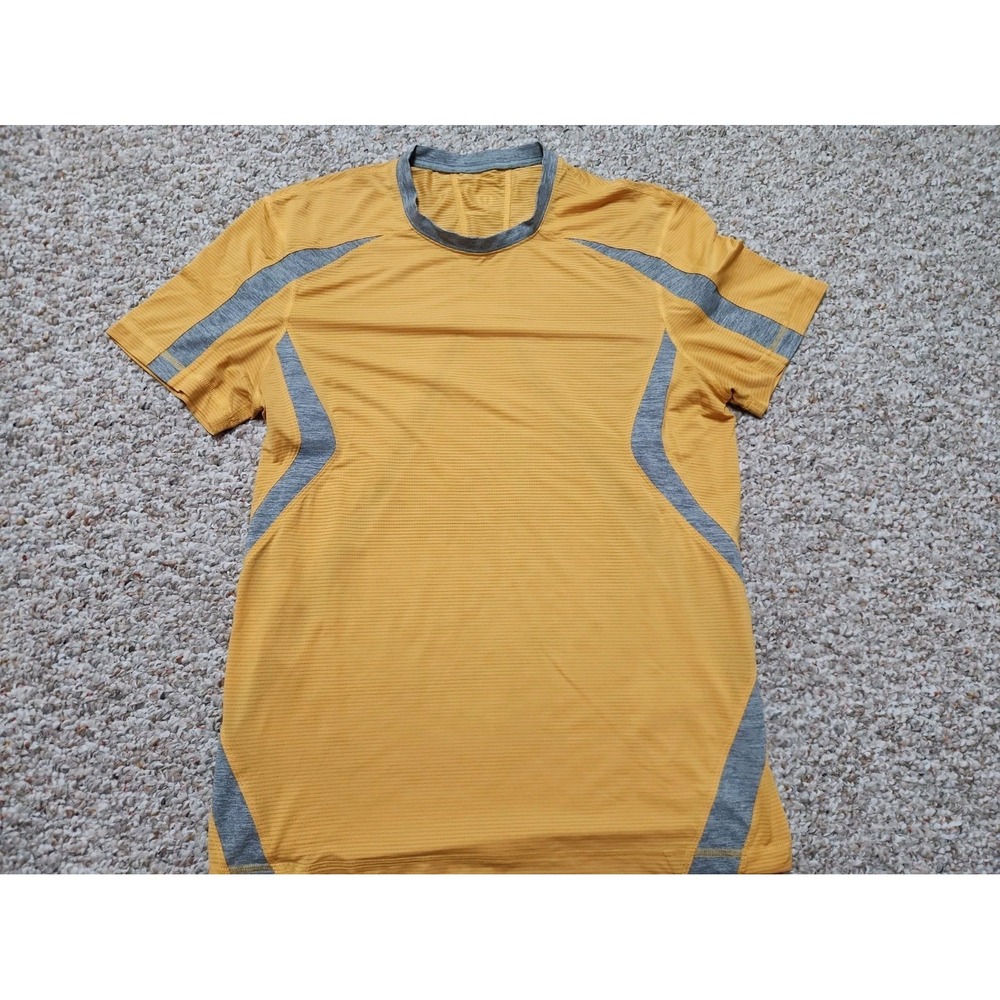 Lululemon Training Shirt Yellow Gray Men’s M Performance Stretch Gym Run Jogging
